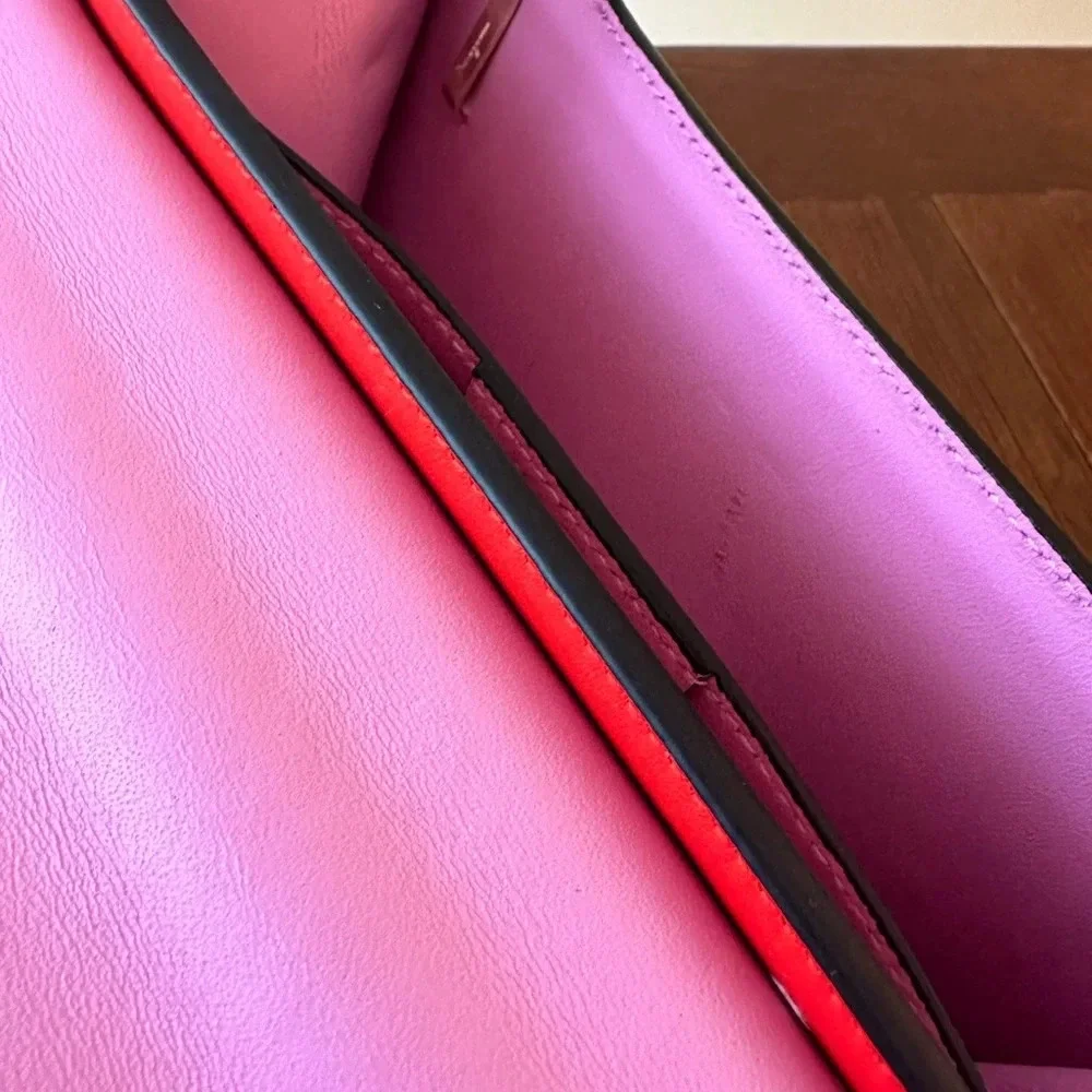 Ferragamo Vara Hearts Shoulder Bag in Candy Apple Red RARE